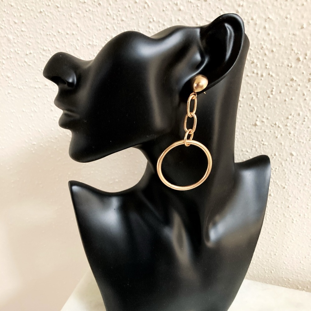NEW! 2 Tone Pink Tassel/Gold Chain Earrings ๐ธ - Picture 3 of 4